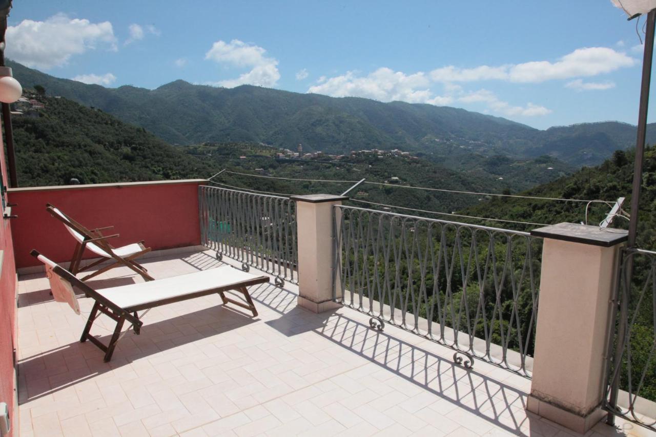 Le Case Della Lizza - Casa Rossa Levanto Exterior foto